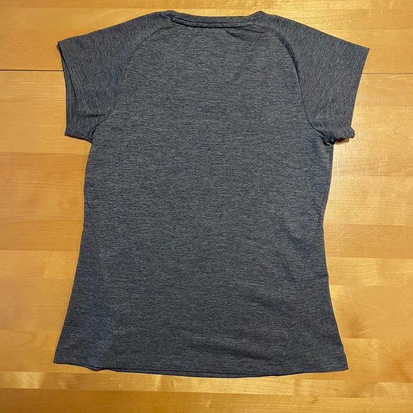 Slazenger Short Sleeve Tennis T-Shirt Size Medium - Picture 4 of 7